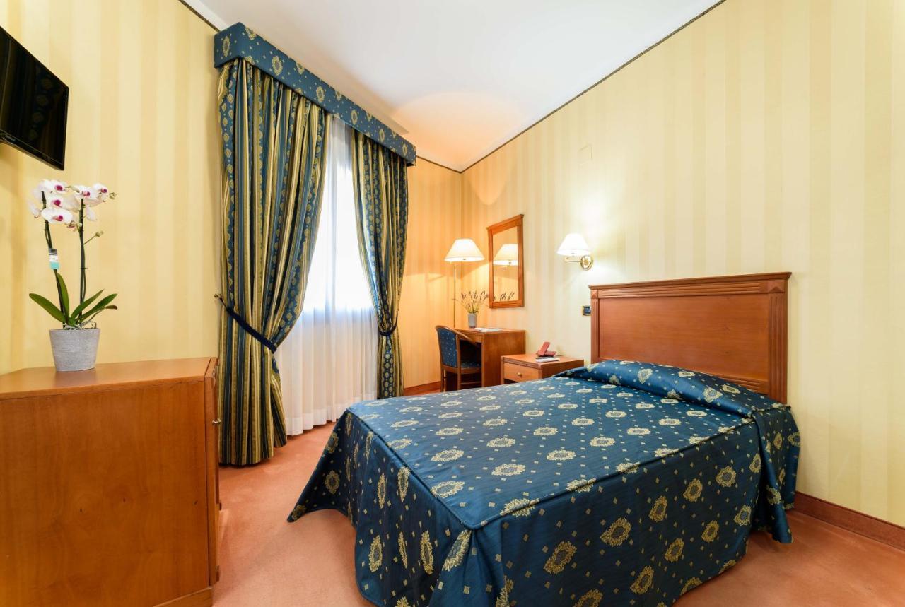 Hotel Hermitage Polla Exteriör bild